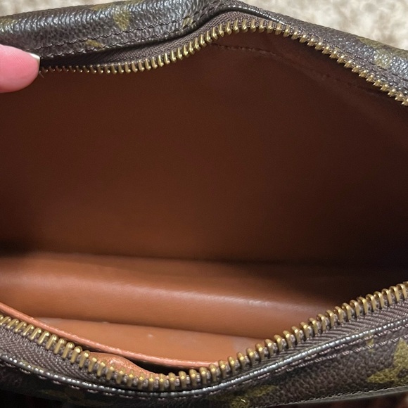 Authentic Vintage Louis Vuitton Bag - Picture 4 of 16